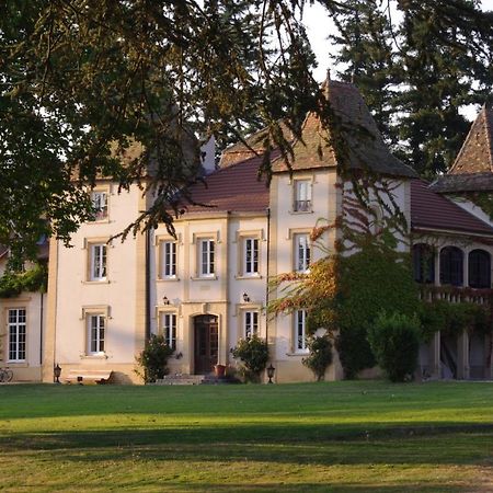 Bed and Breakfast Domaine Des Grands Cedres Cordelle Exteriér fotografie