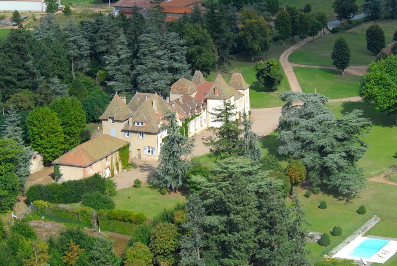 Bed and Breakfast Domaine Des Grands Cedres Cordelle Exteriér fotografie